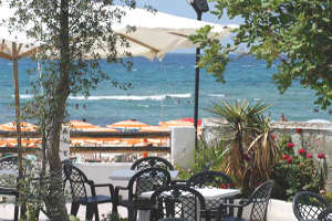 Hotel il Faro-vista dalla rotonda sul mare