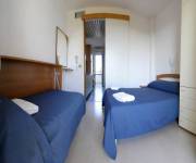 hotel_costa_dei_pini_camera_bimbi