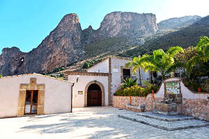 Cala dell'Arena, Residence B&B a San Vito lo Capo. Camere, appartamenti, piscina, spiaggia. 